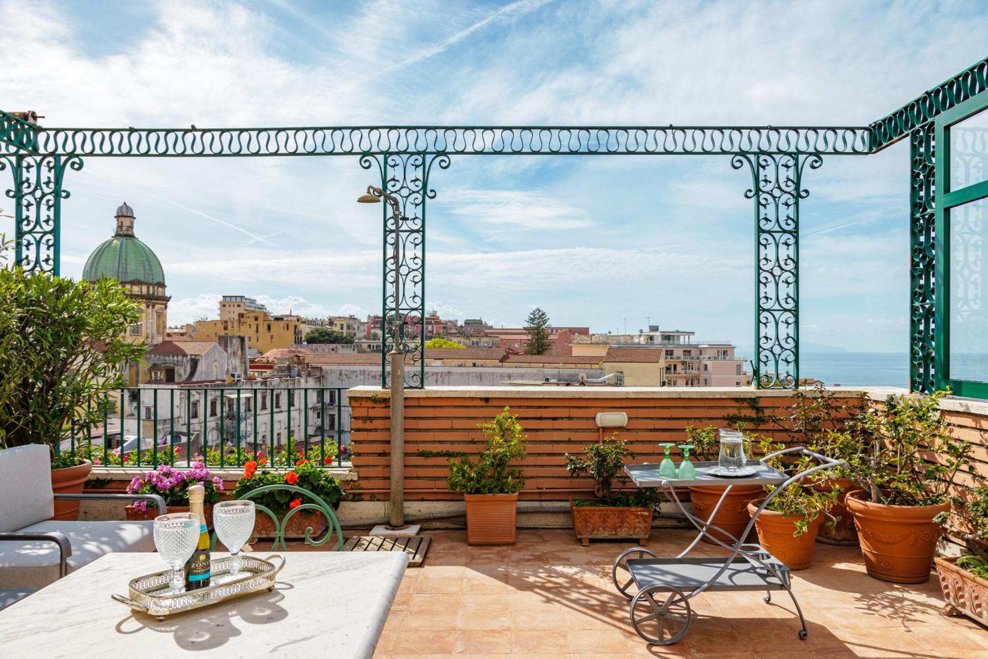 Terrazza Monteroduni 16 Maison d'hôtes Naples
